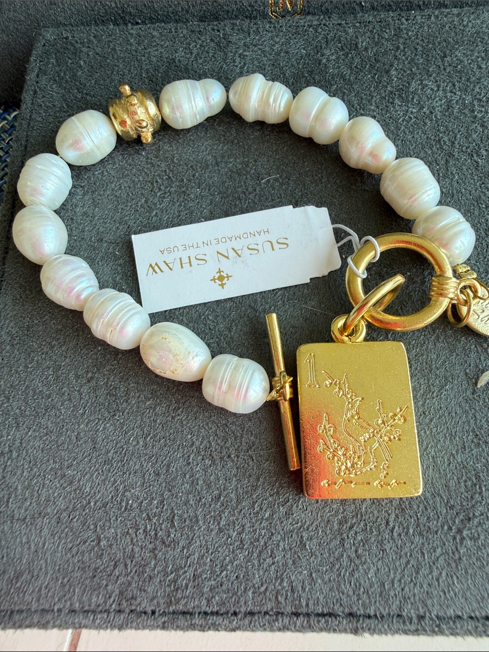 White Pearl Bracelet with Bird Bam tile Gold Toggle - Picture 4 of 4